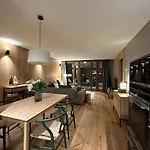 Isard Homes By Select Rentals
