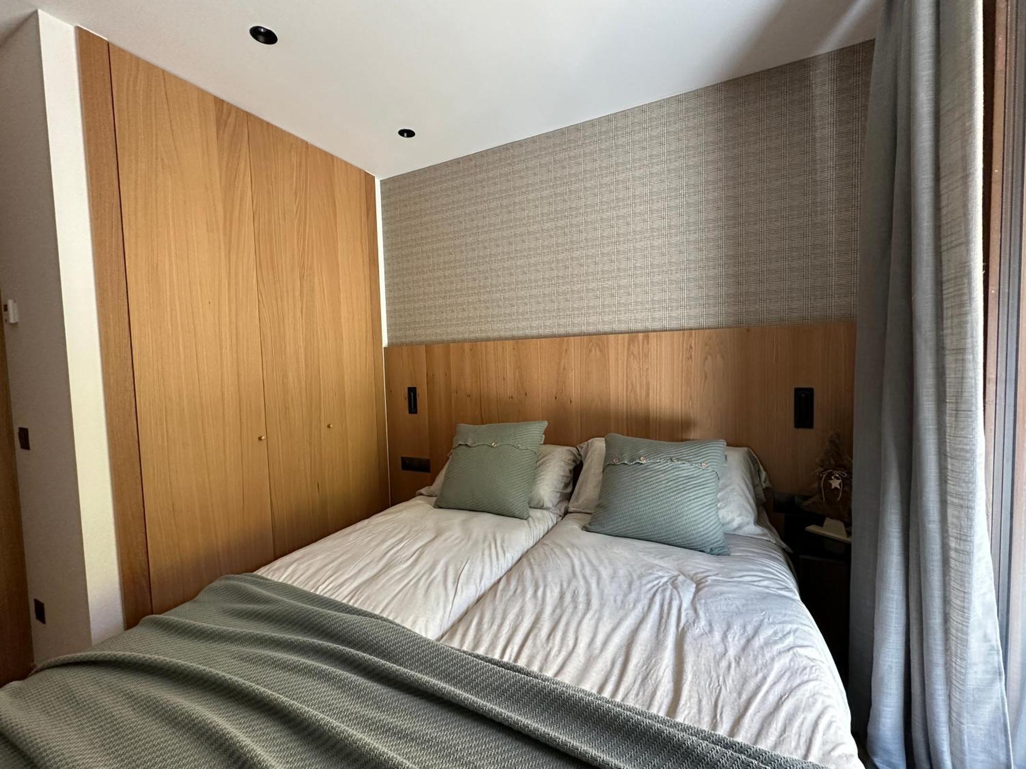 Isard Homes By Select Apartamento